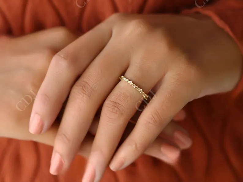 0.064CT Round Natural Diamond Wedding Band
