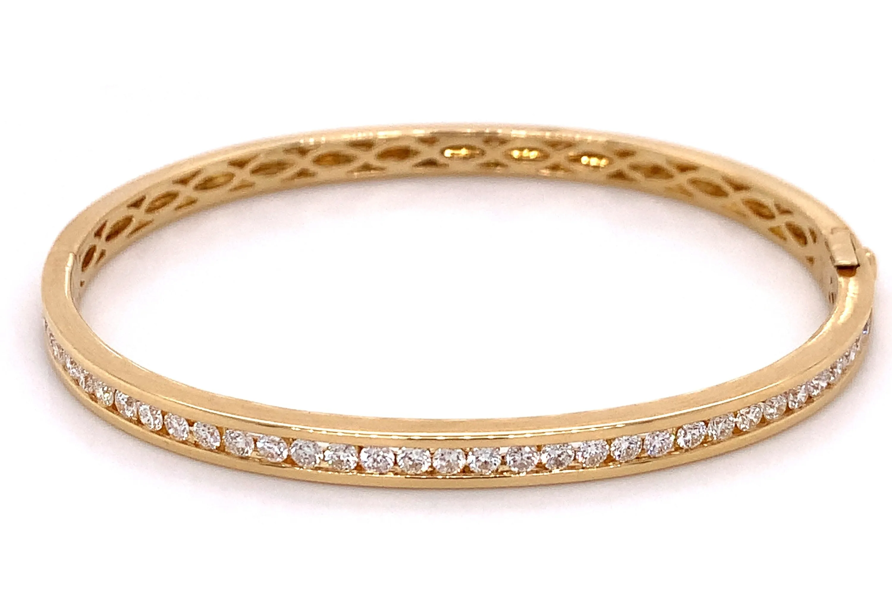 1.35ct tw Diamond Yellow Gold Bangle Bracelet