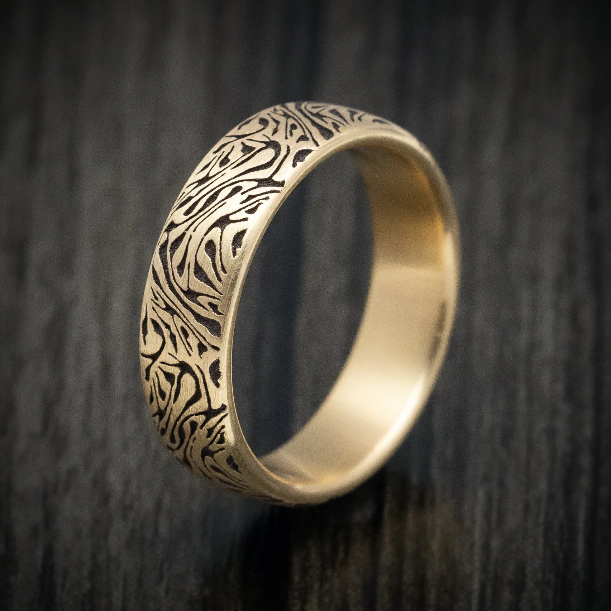 14K Yellow Gold Marbled Design Wedding Men's Band