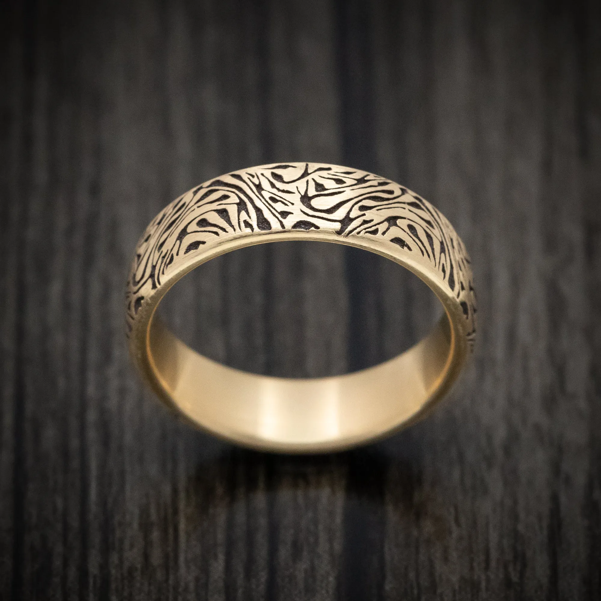 14K Yellow Gold Marbled Design Wedding Men's Band