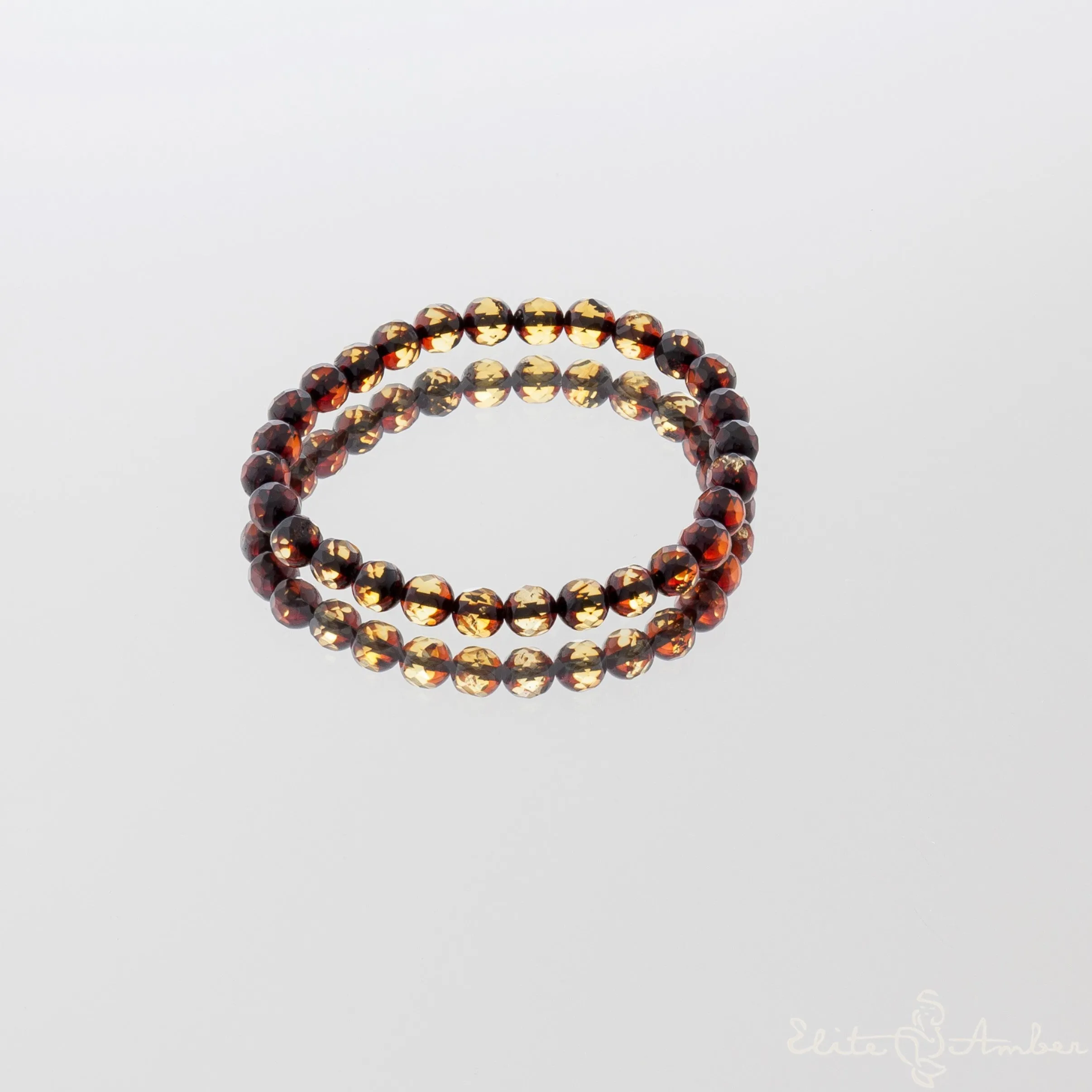 Amber bracelet "Glossy black night"