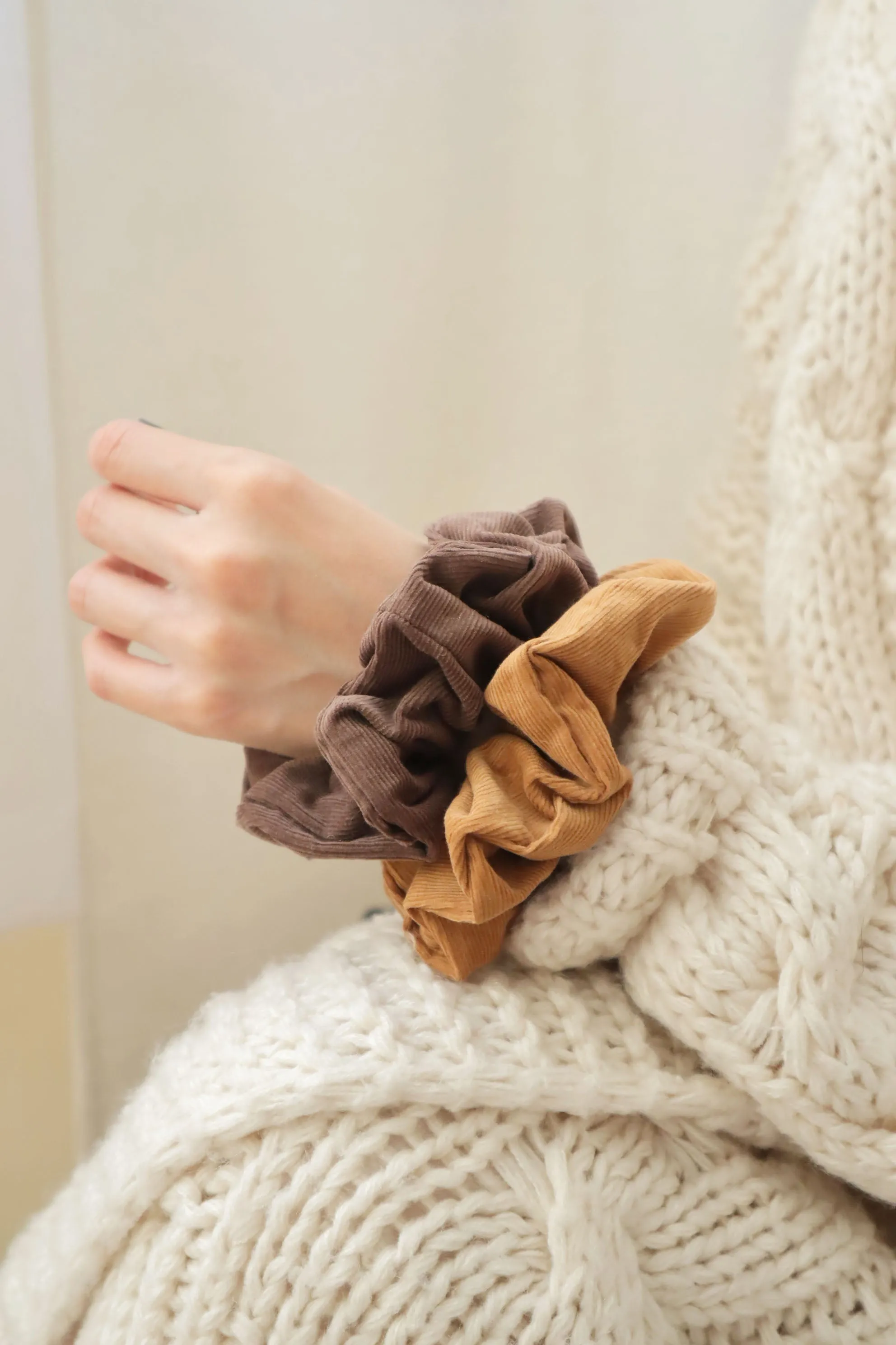 Corduroy Fabric Scrunchie Hair Tie (6Colors)