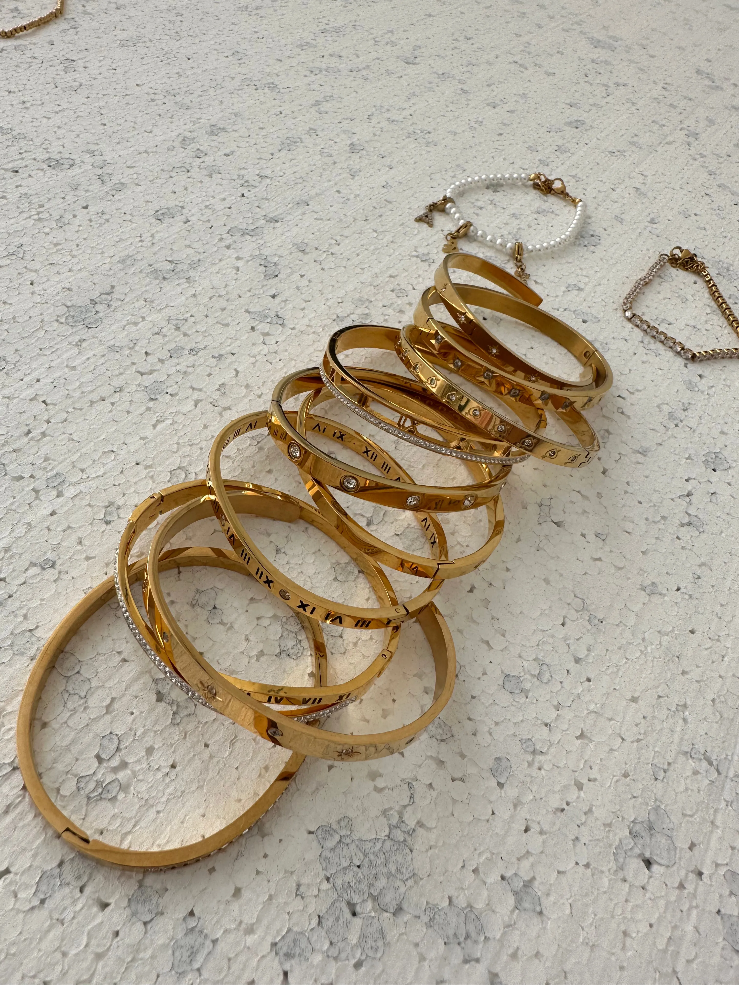 DREAM BANGLE
