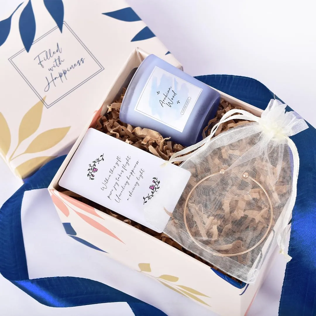 Gleevers Gift Set for Women |Gift Box Pack of 2 with Candle (Black Amber Lavender,60gm) & Heart Bracelet|Birthday Gift,Anniversary Gift, Valentine Gift, Secret Santa Gifts