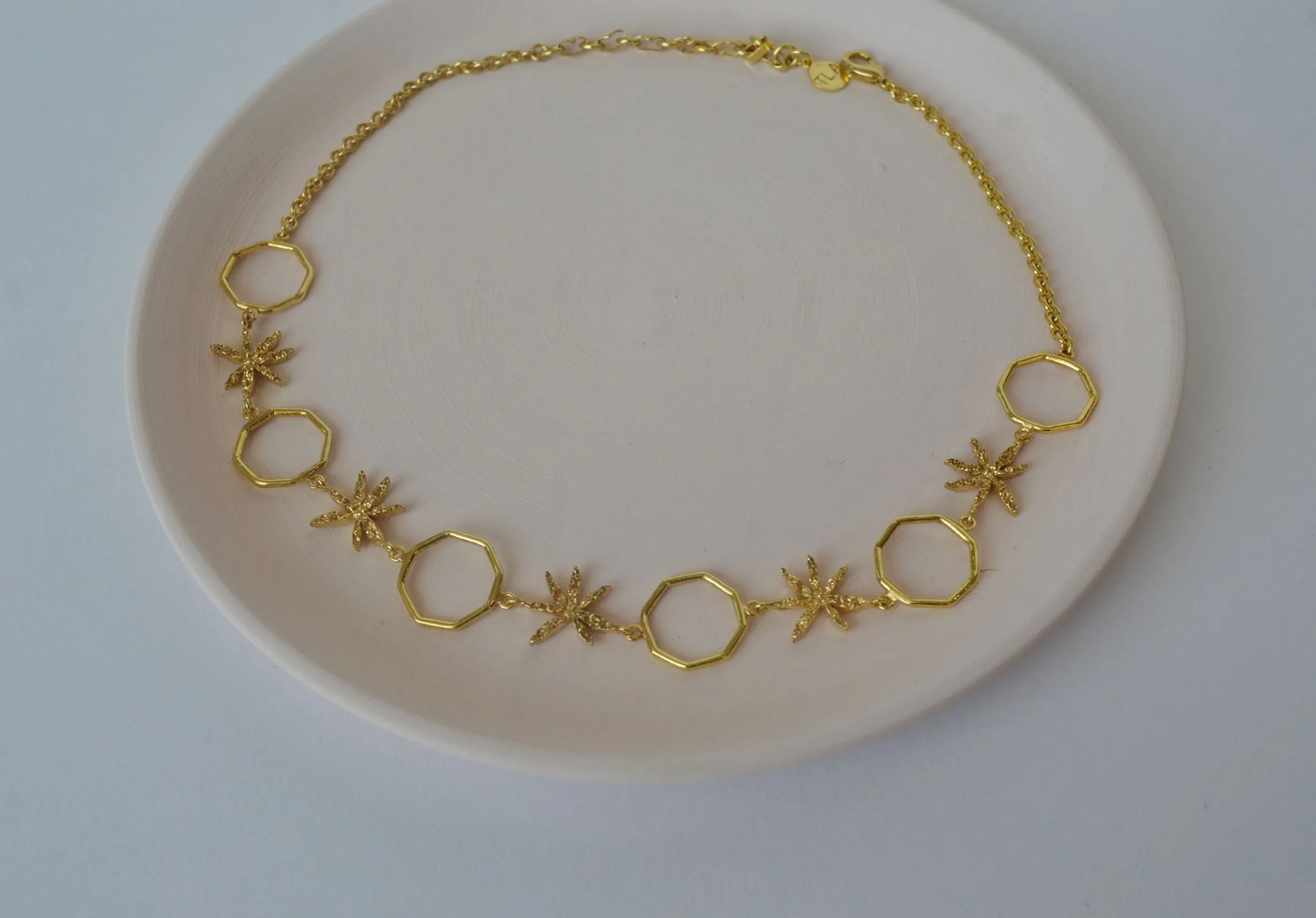Gold Brass Linked Cinnamon Choker