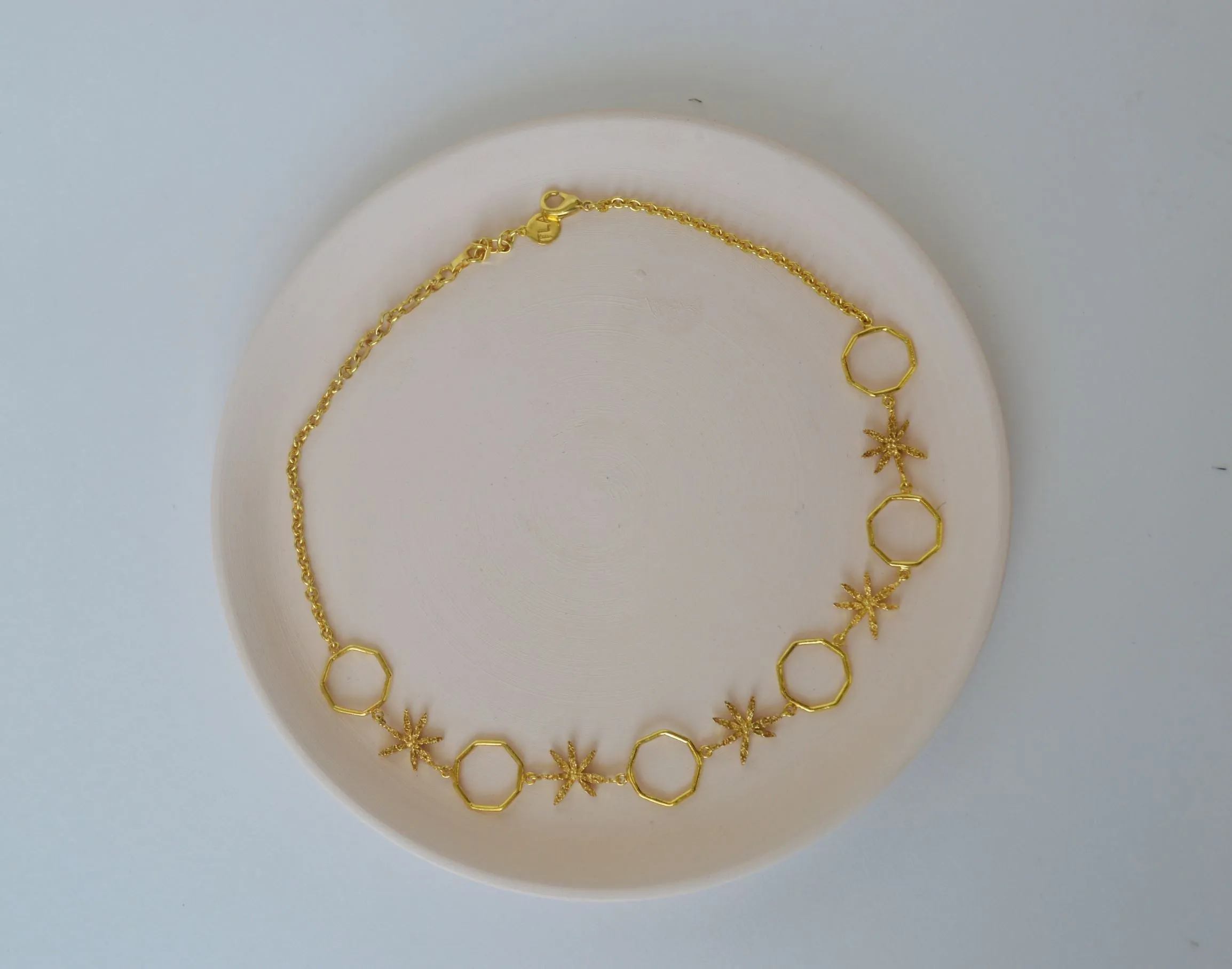 Gold Brass Linked Cinnamon Choker