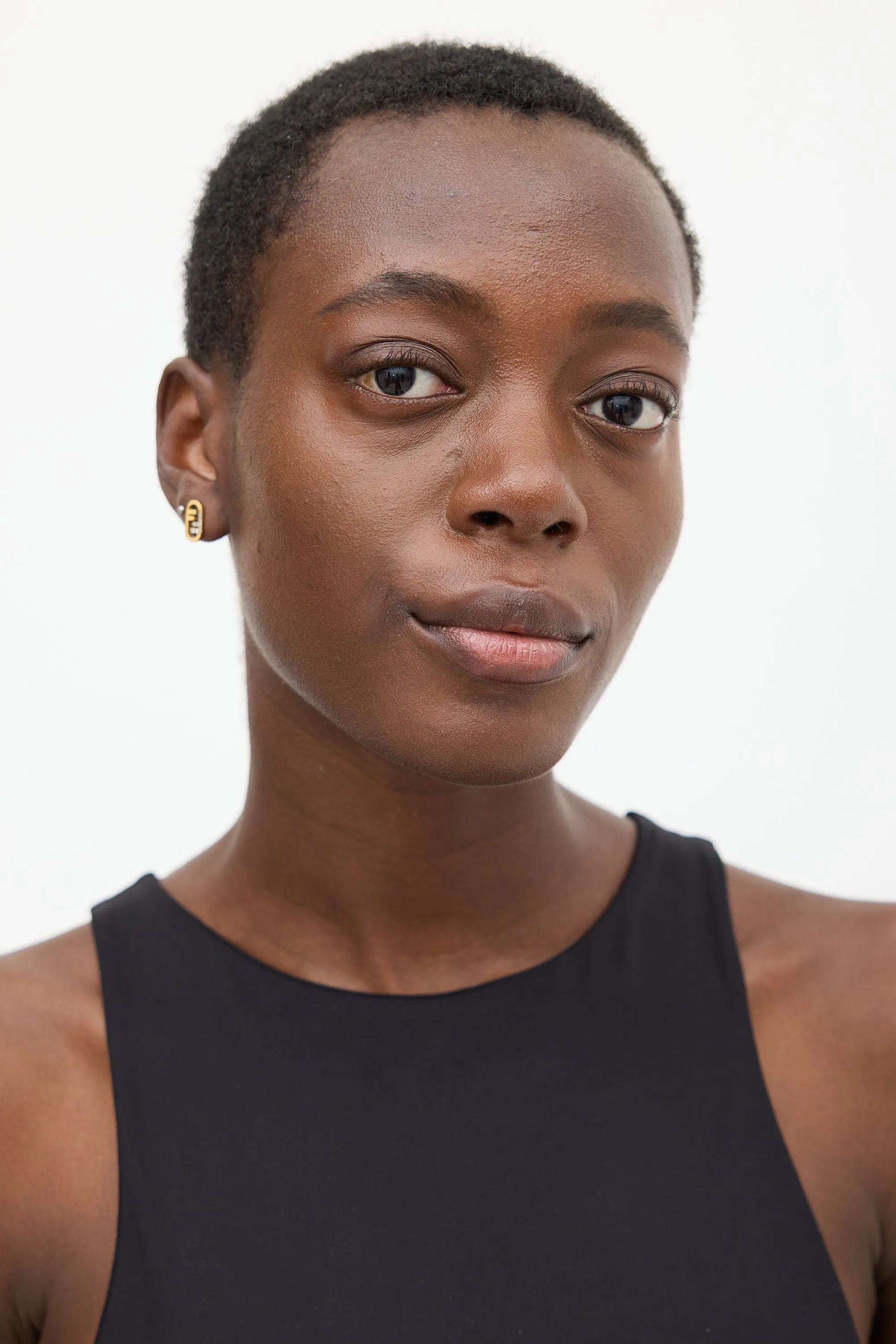 Gold O'Lock Singular Crystal Earring