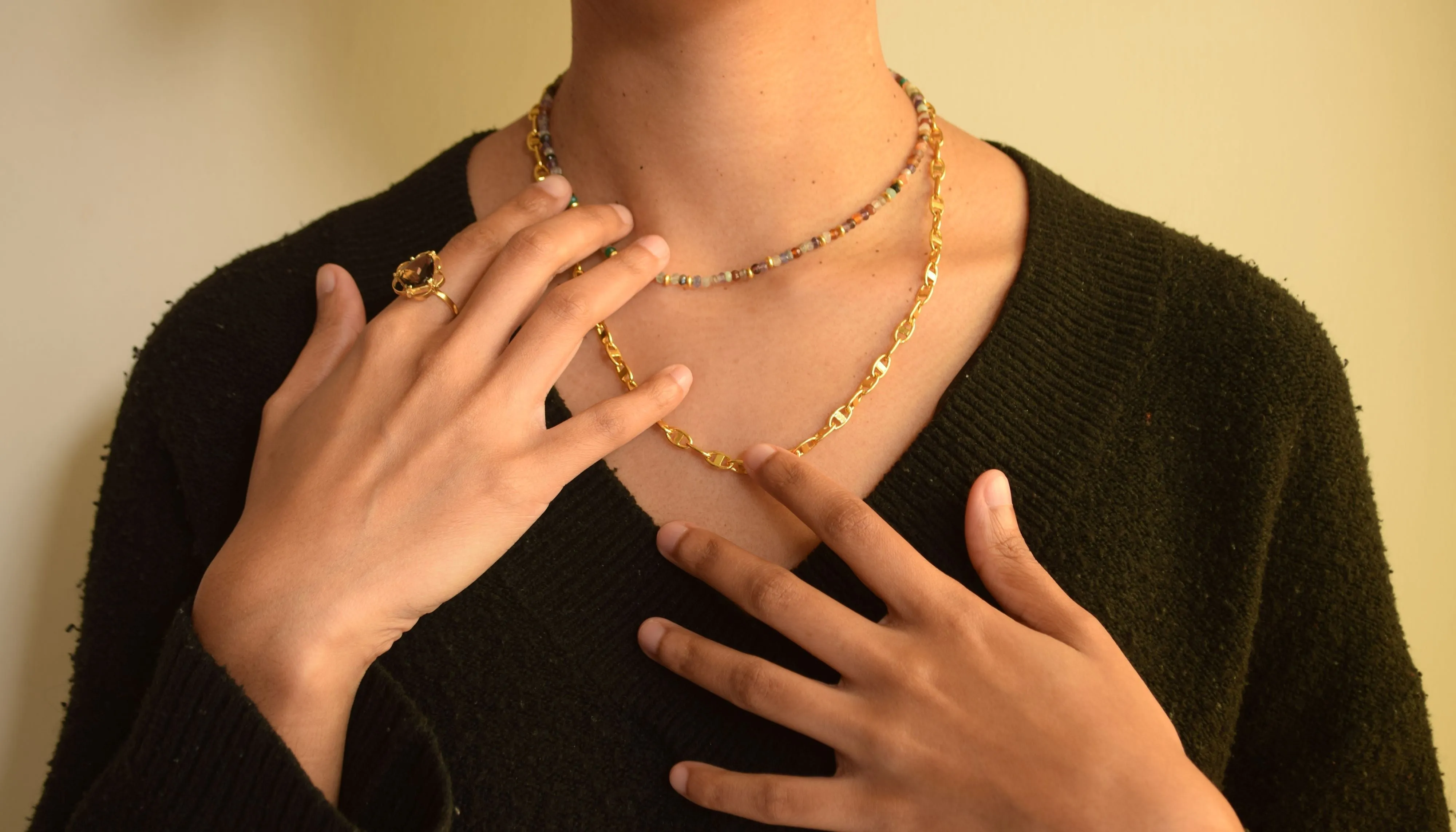 Iris Choker