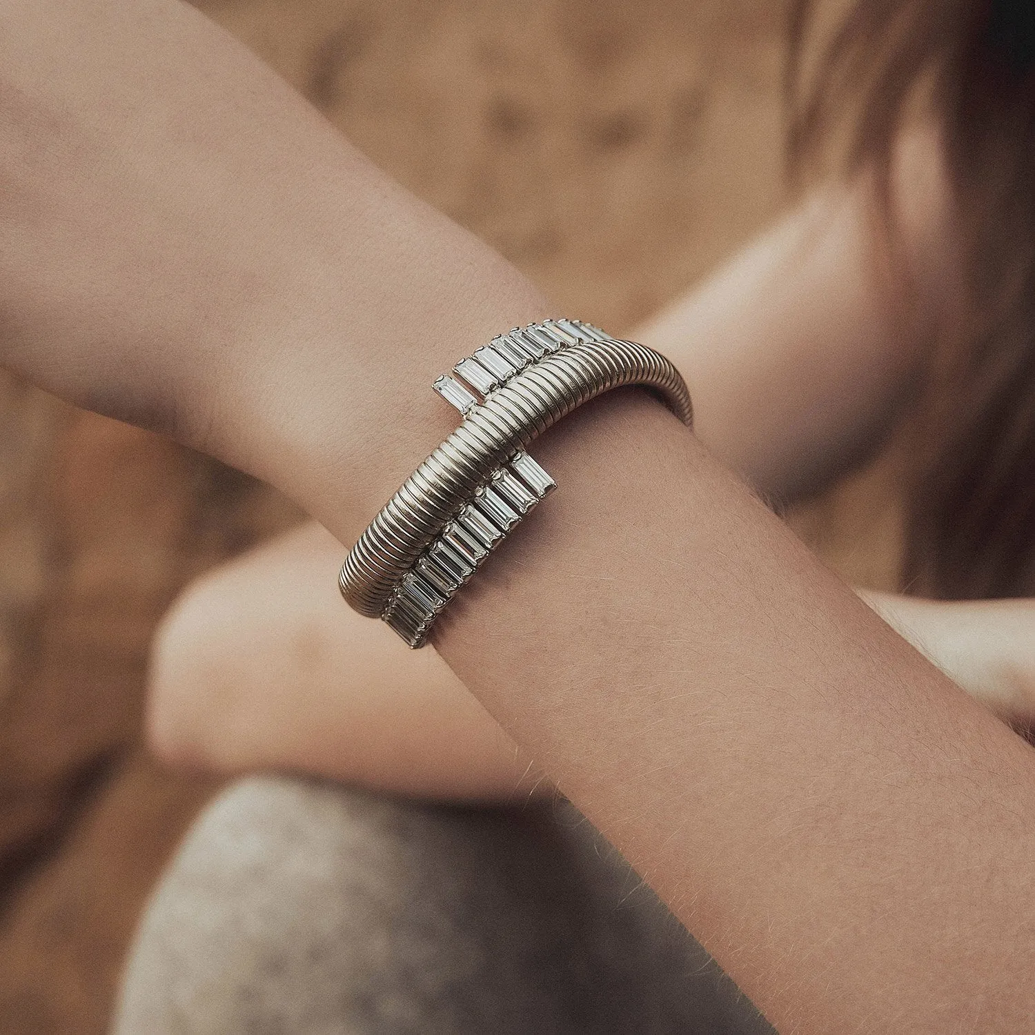 JAMESO BANGLE