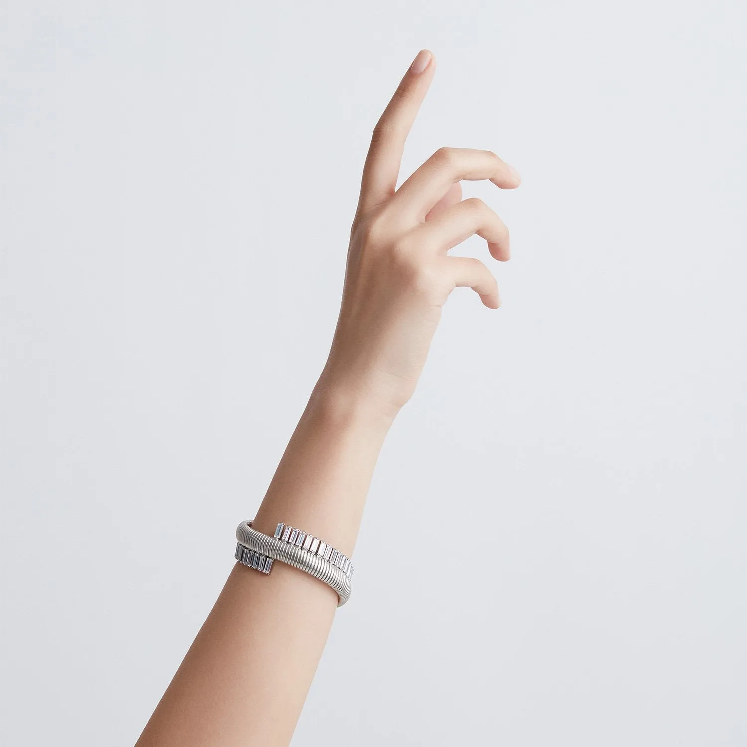 JAMESO BANGLE