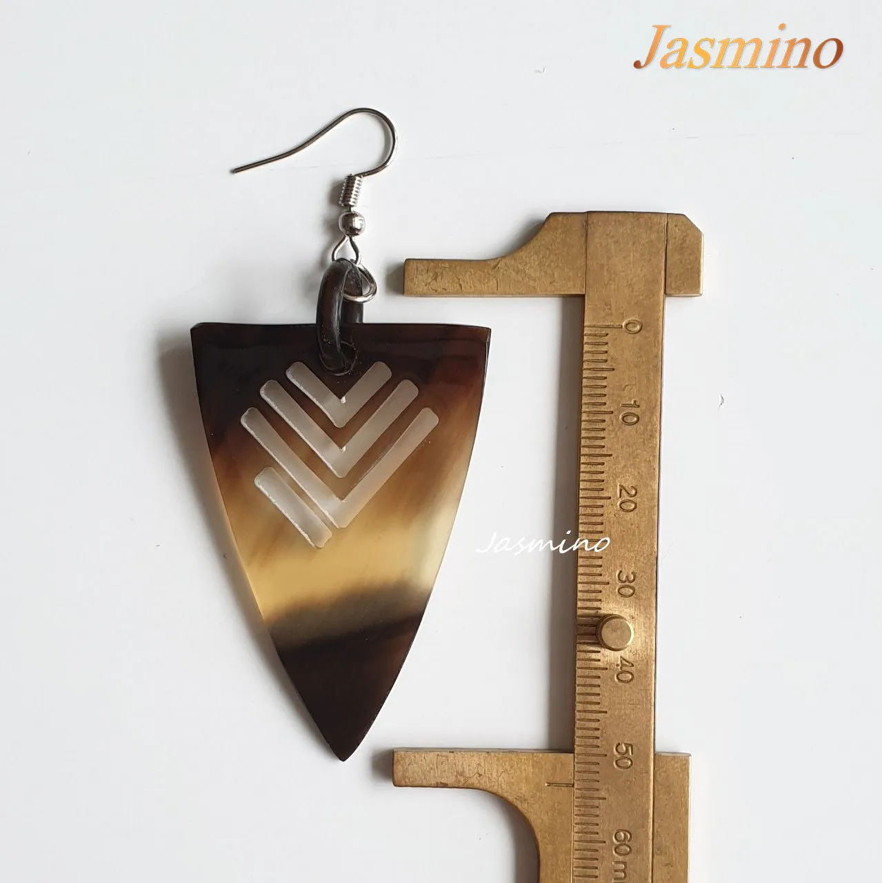 Jasmino Handmade Polished Arrow Dangle Earrings Made By Natural Buffalo Horn