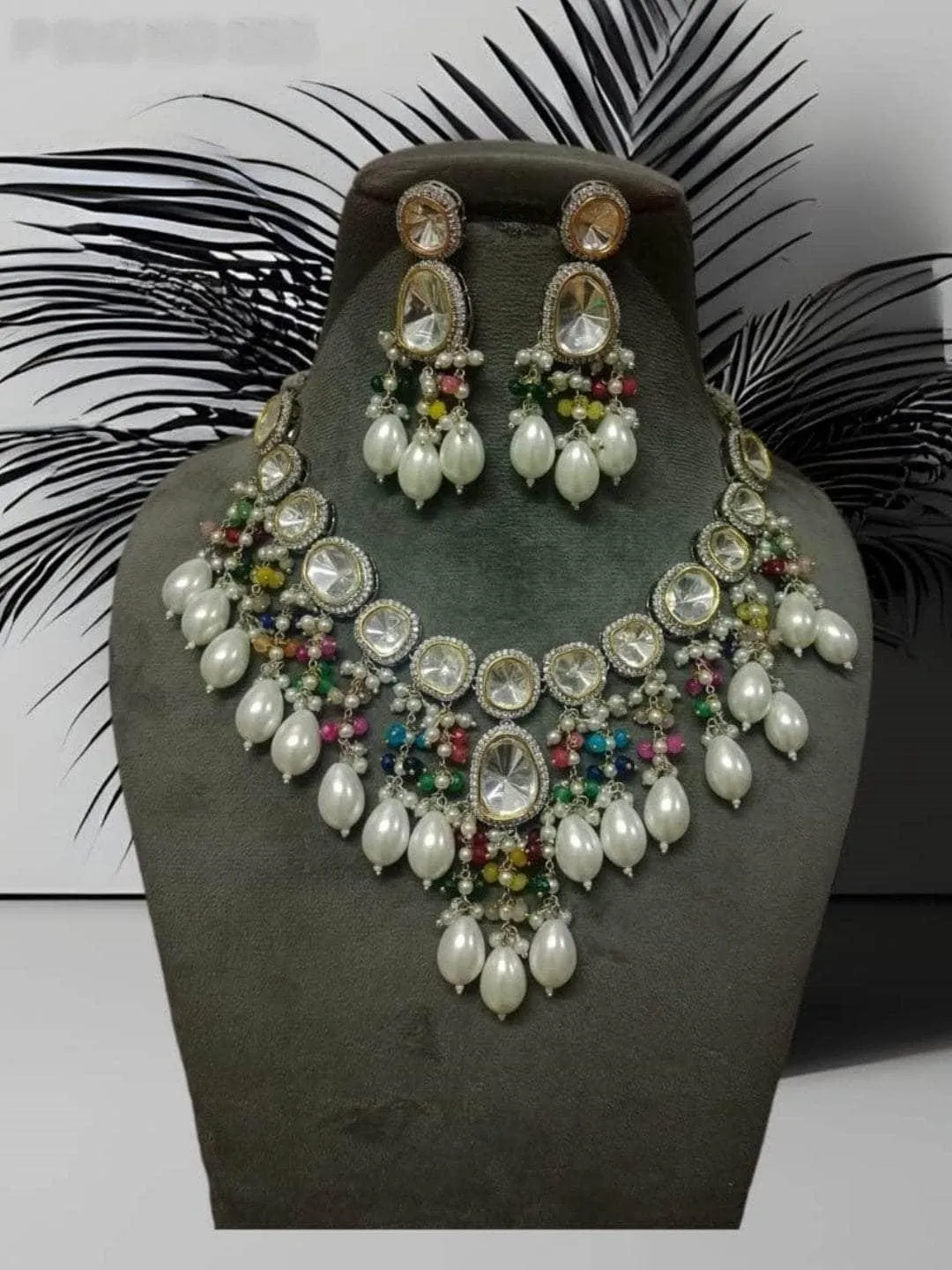 Kundan Crux Necklace