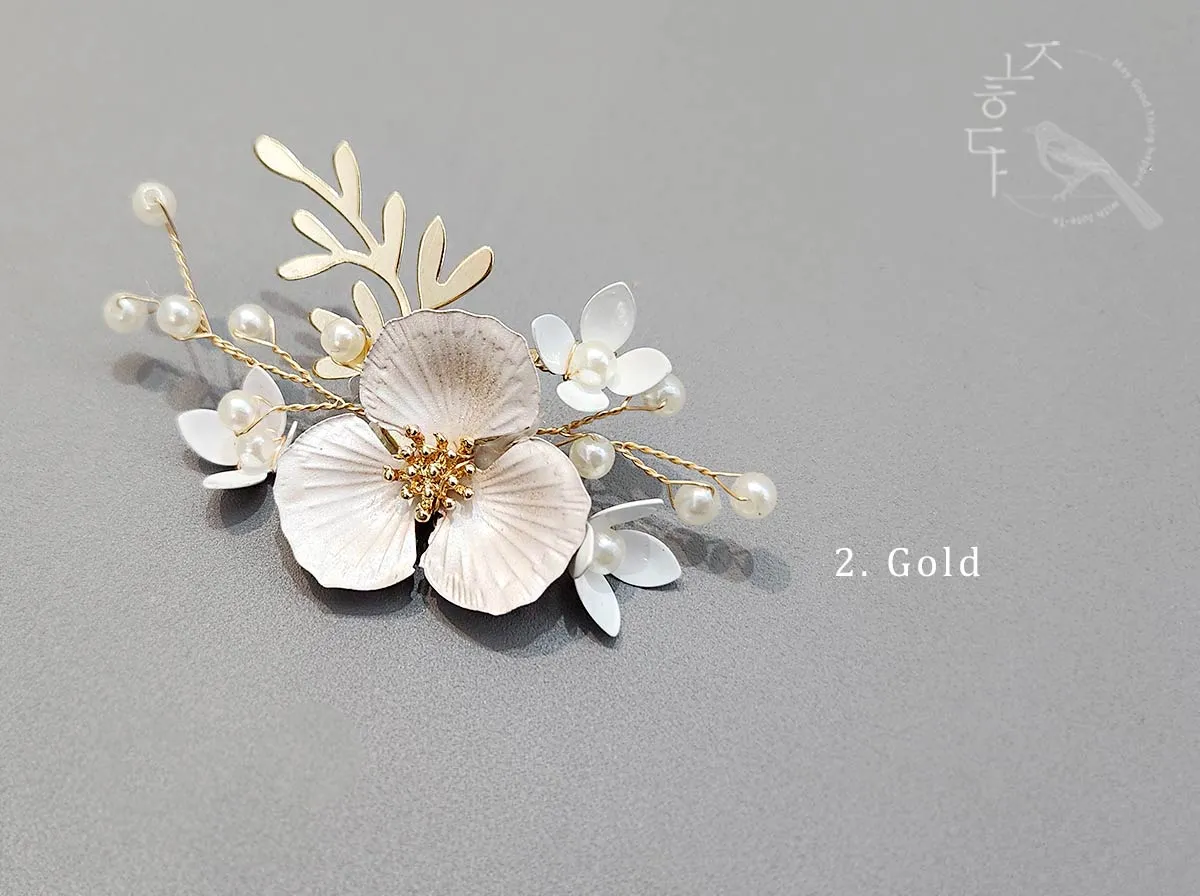 Metal Flower with Pearl Brooch (3 Colors)