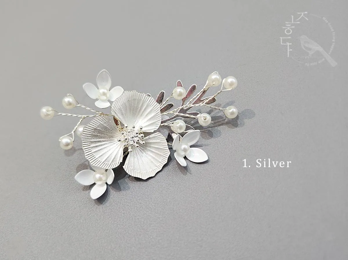 Metal Flower with Pearl Brooch (3 Colors)