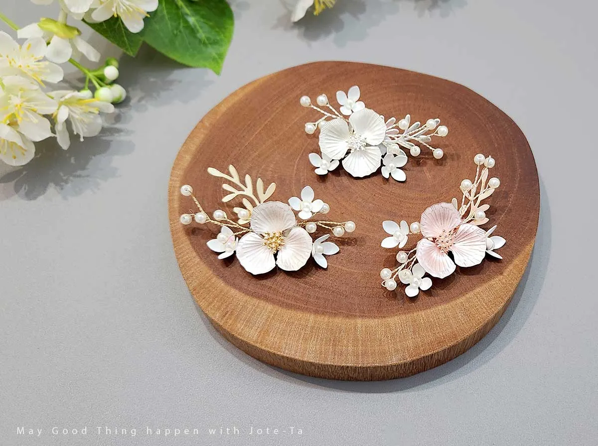 Metal Flower with Pearl Brooch (3 Colors)