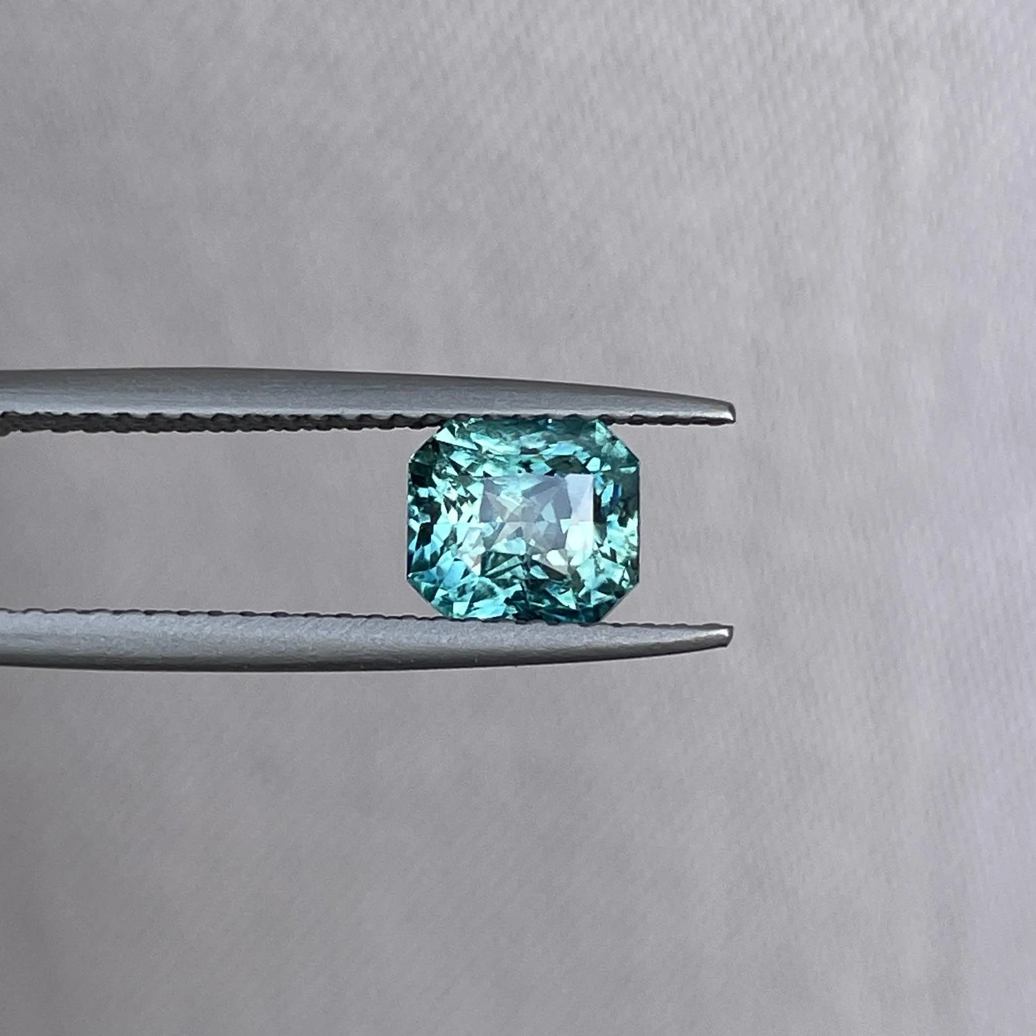 Minimalist 1.63 crt Radiant Shaped Green Sapphire for Pendant Necklace, Dainty Wedding Necklace Valentine's Gift for Her