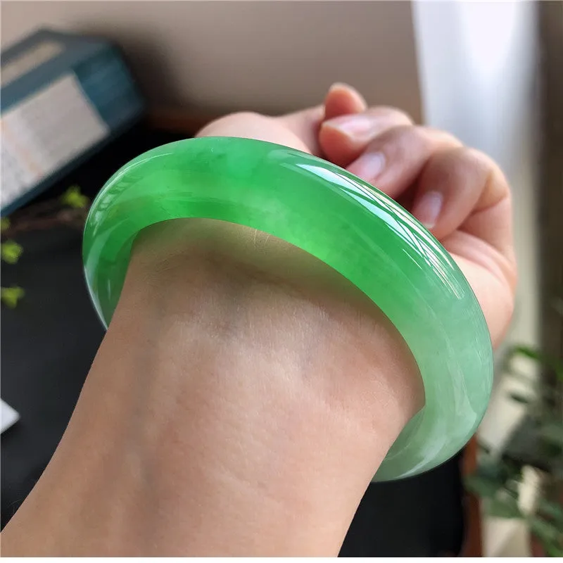 Natural Jade Bangle Jadeite Bangle Internal Diameter 58mm 00571