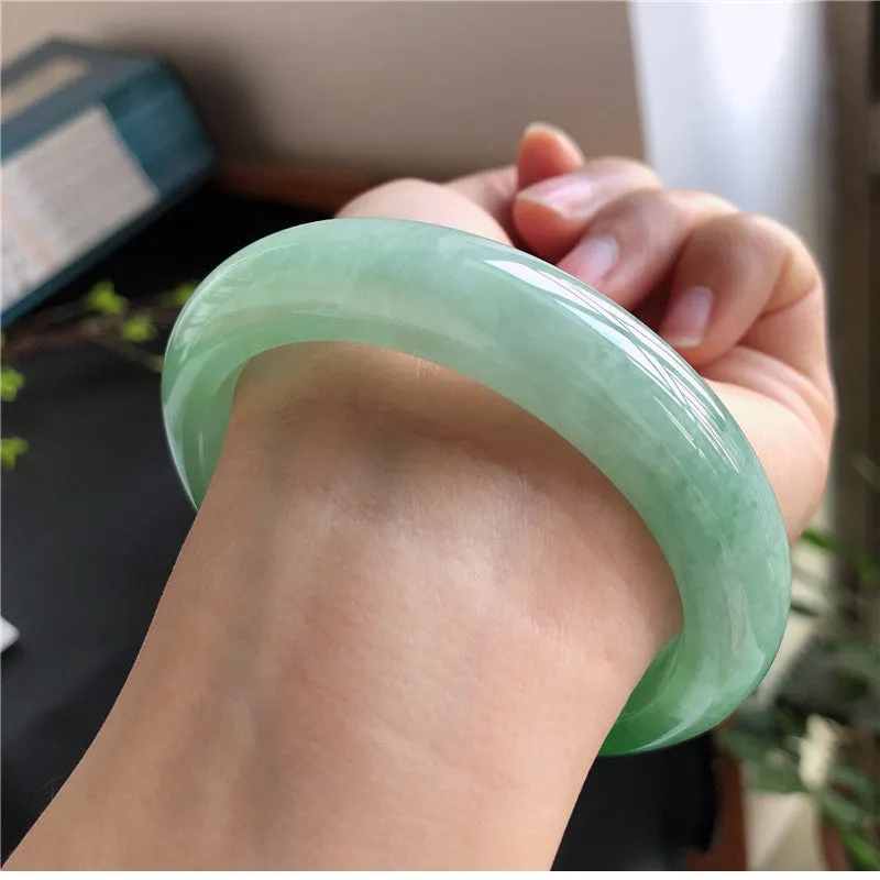 Natural Jade Bangle Jadeite Bangle Internal Diameter 58mm 00571