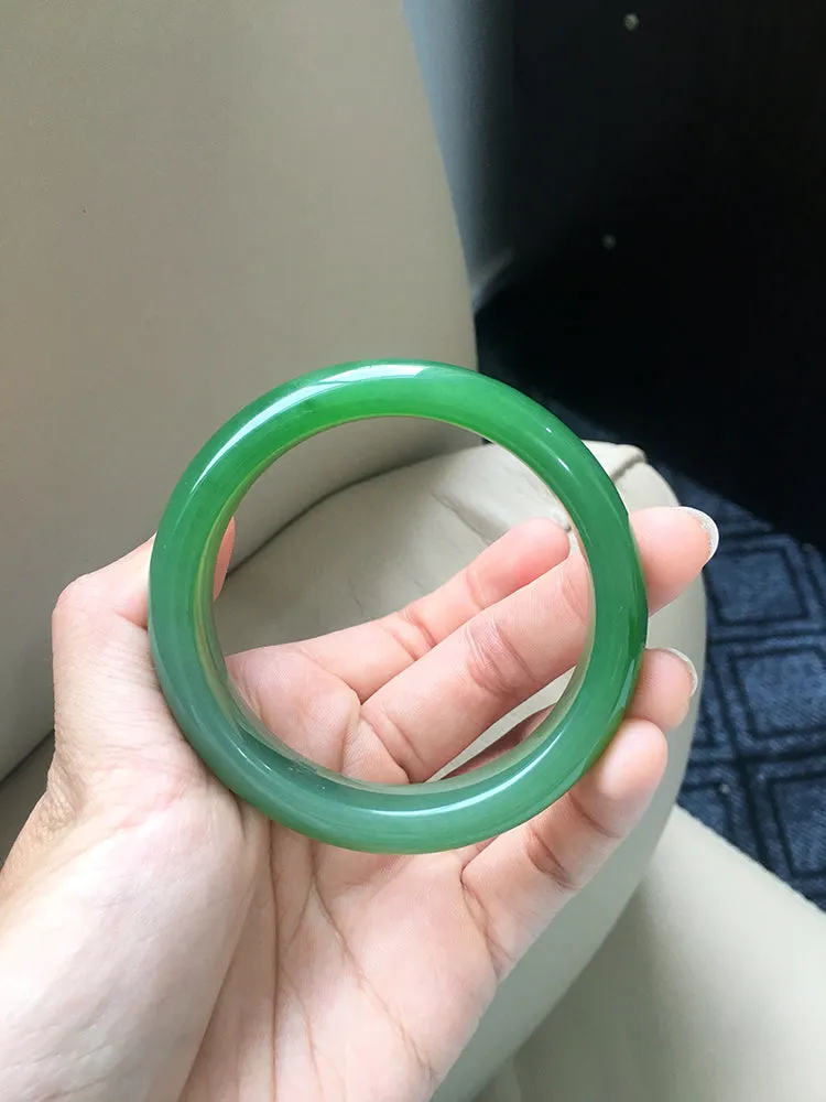 Natural Jade Bangle Nephrite Bangle Internal Diameter 55.8mm NBE029