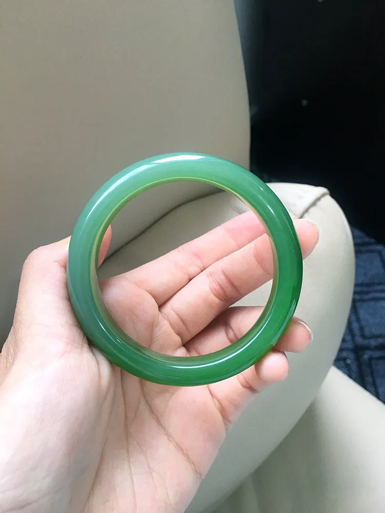 Natural Jade Bangle Nephrite Bangle Internal Diameter 55.8mm NBE029