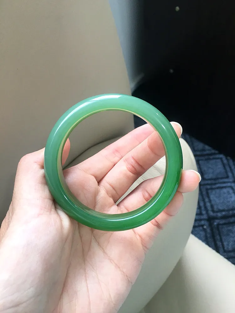 Natural Jade Bangle Nephrite Bangle Internal Diameter 55.8mm NBE029
