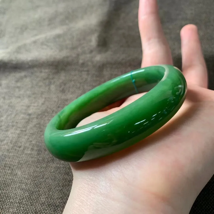 Natural Jade Bangle Nephrite Bangle Internal Diameter 65mm TBE058