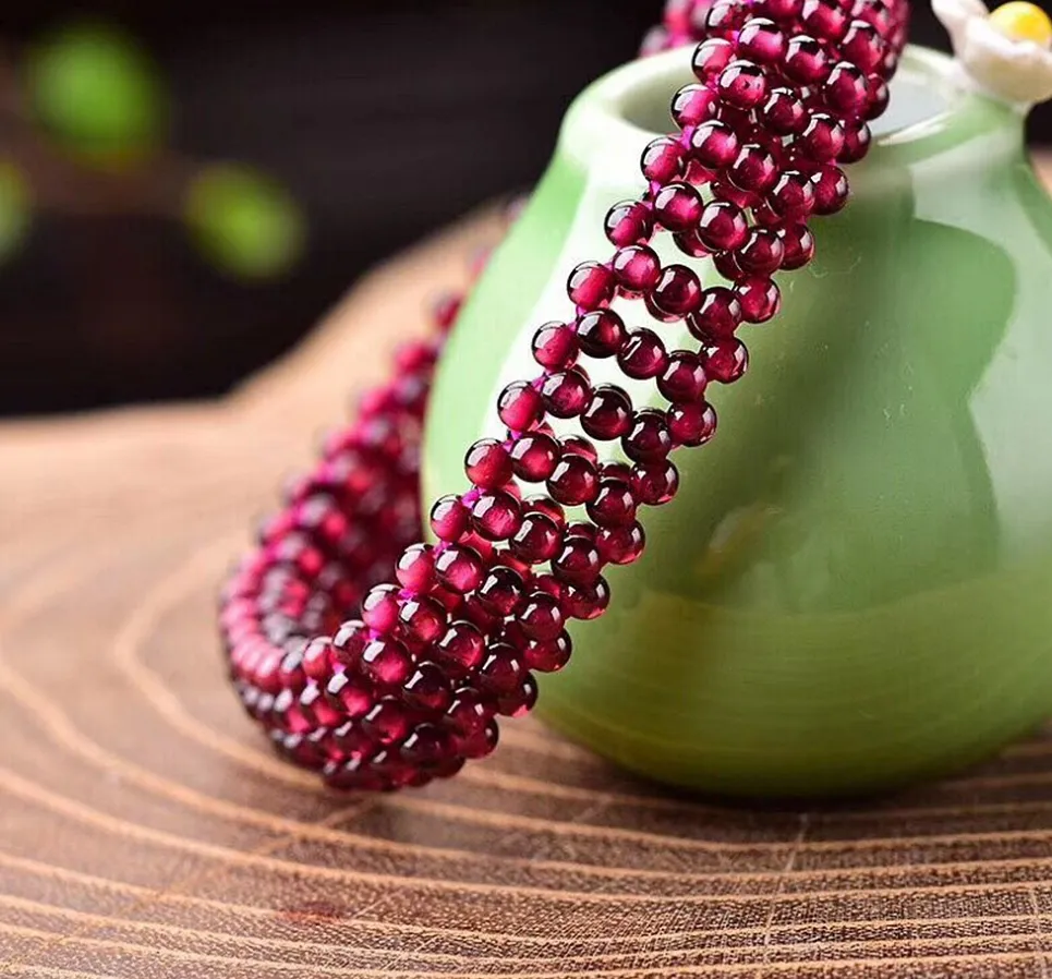Natural wine red garnet bracelet