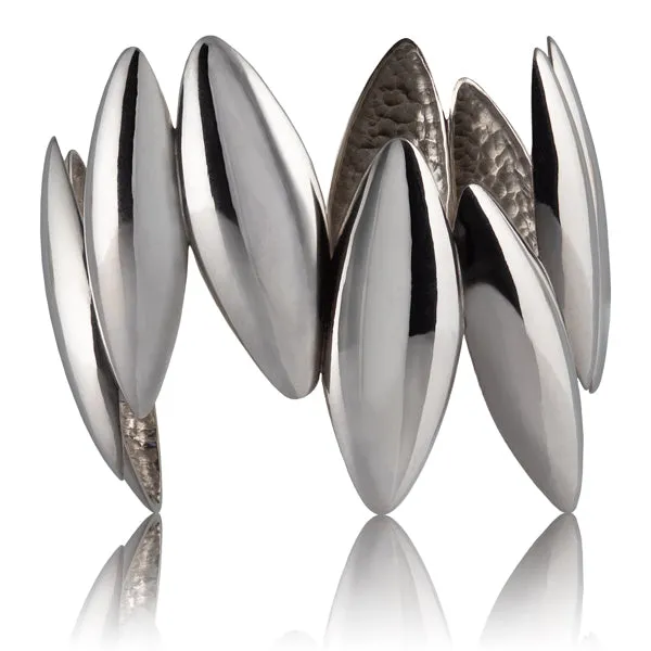SUR UN VOLCAN by Piet Defossez - Bella Bangle