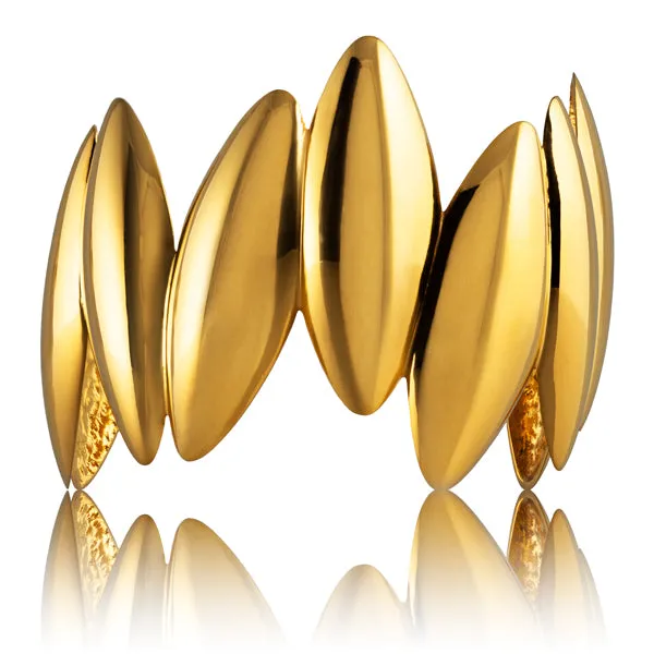 SUR UN VOLCAN by Piet Defossez - Bella Bangle