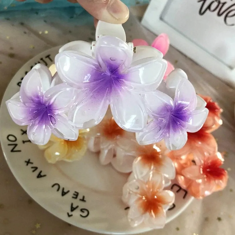 TAVIMART  -  Elegant Plastic Hairpin Fashionable Hairpins Beautiful Flower Hair Pin Claw Hair Clip Accessory for Parties & Weddings