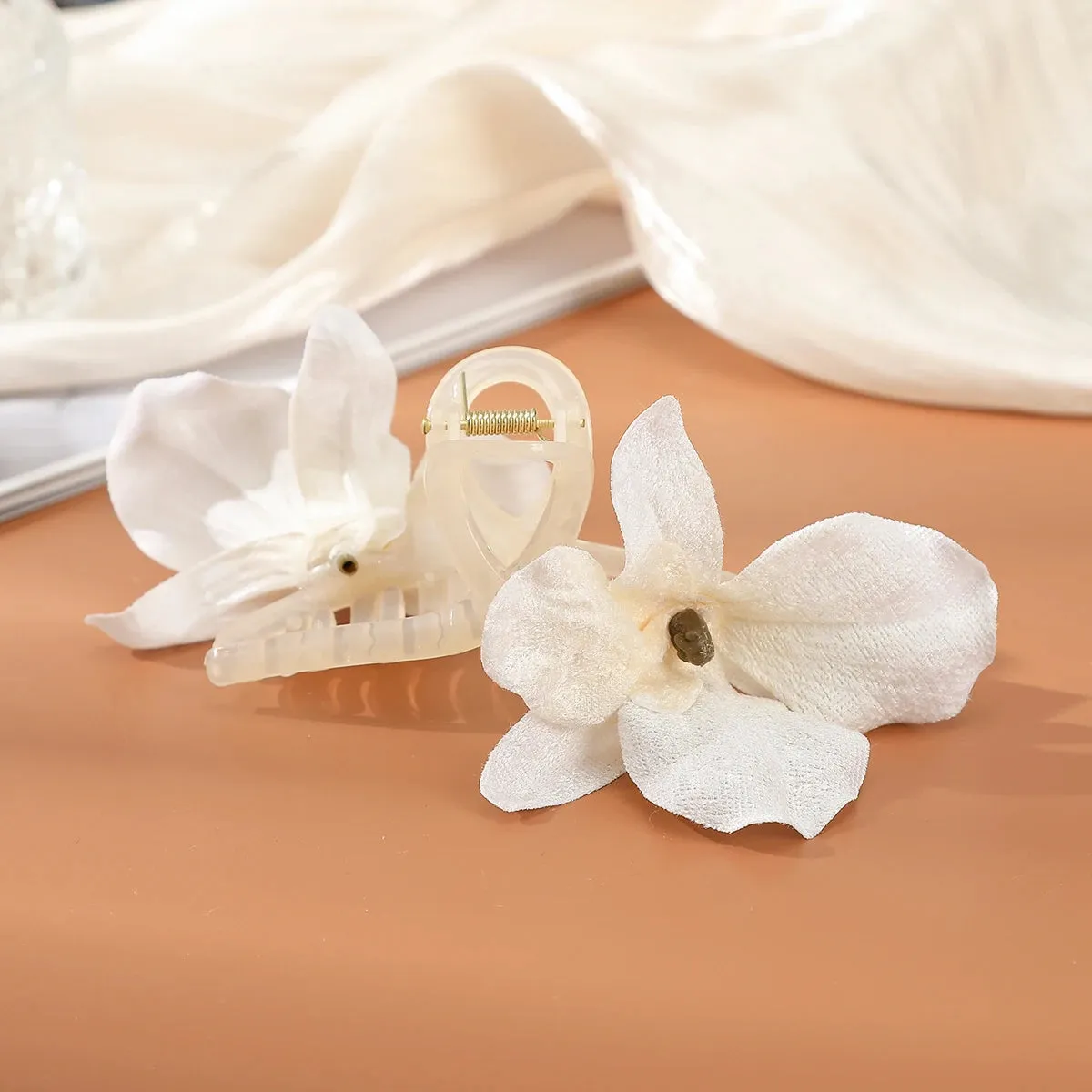 TAVIMART  -  Summer Flower Pearl Large Hair Claw Crabs for Women Cloth Flower Shark Clips Hairpin Headdress Hair Accessories
