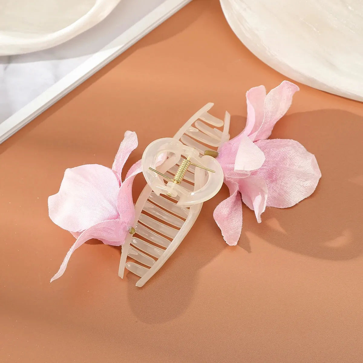 TAVIMART  -  Summer Flower Pearl Large Hair Claw Crabs for Women Cloth Flower Shark Clips Hairpin Headdress Hair Accessories