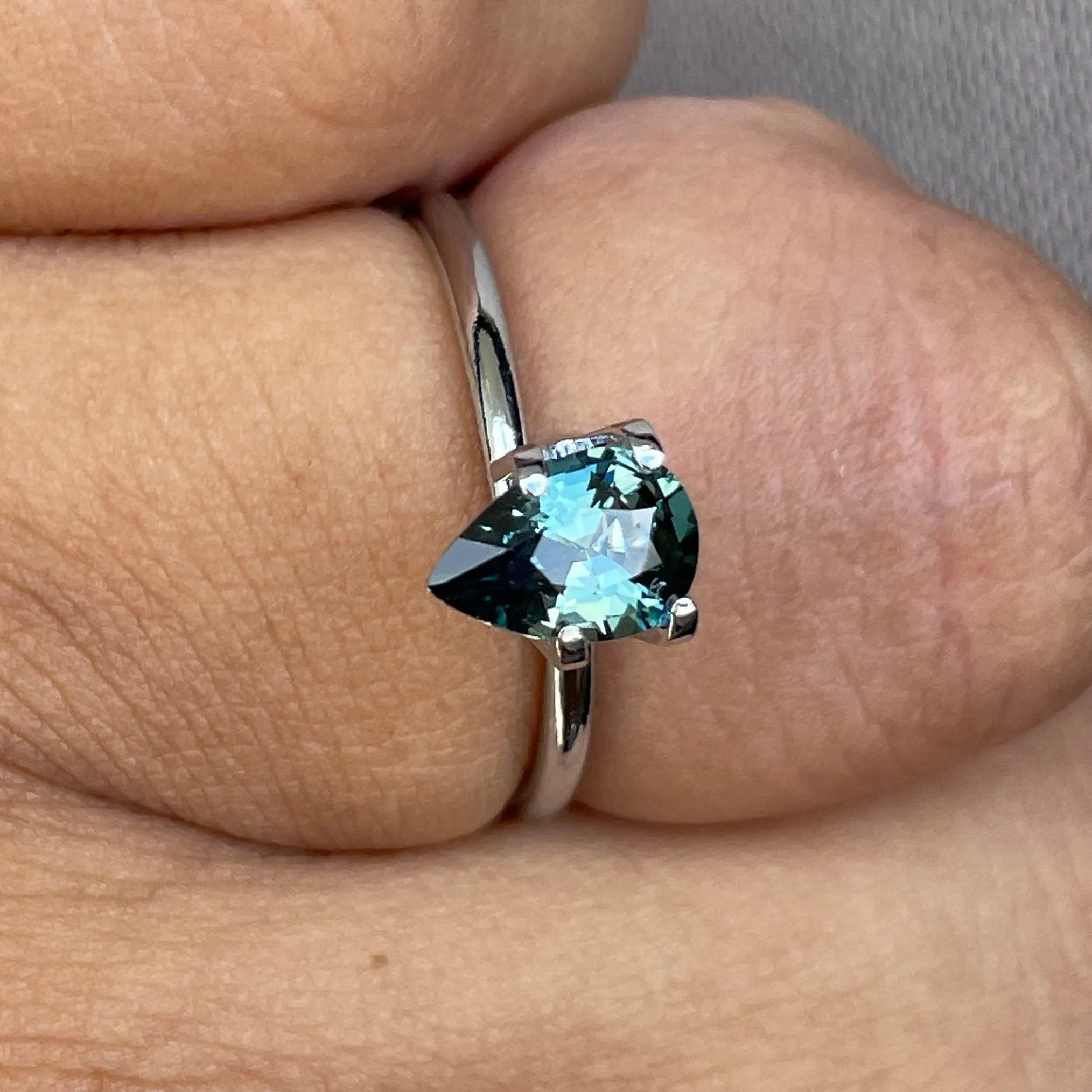 Teal Sapphire 1.15 Ct, Natural Teal Sapphire Ring, Parti sapphire, Teal Sapphire Engagement Ring, bespoke Ring, For Custom ring Loose gem