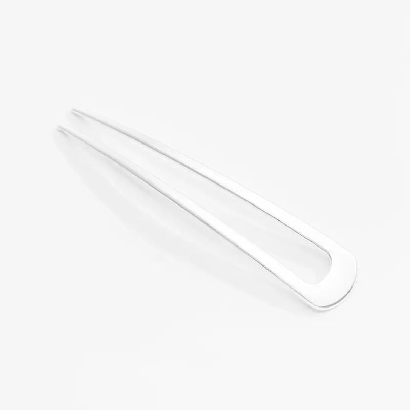 U-shaped metal hairpin