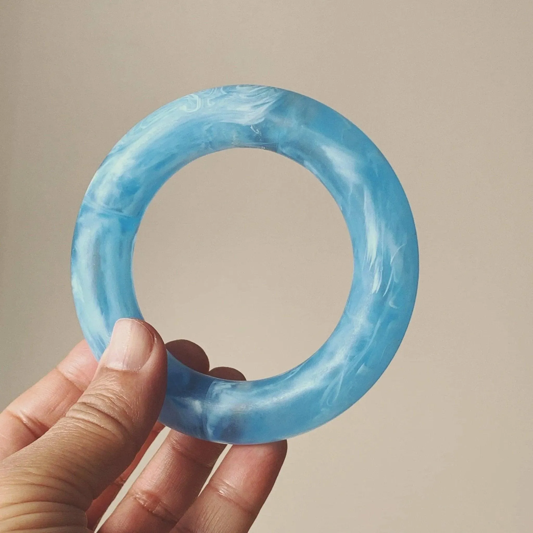 Vintage Lucite Bangle Tubular Shape Moiré Pattern